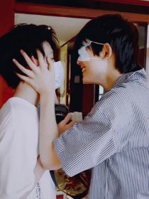 打扑克又痛又叫不遮挡视频